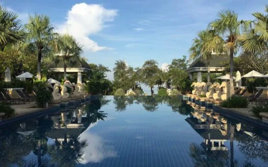 Choosing Between a Condominium and a Villa in Phuket 13 Infinite Swimming Pool Phuket