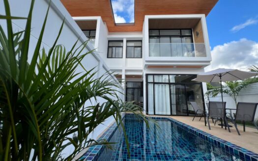 Modern 3 bedrooms Twin Pool Villa in Kamala
