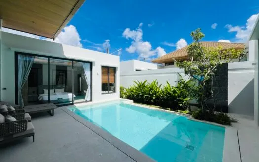Luxury 4 Bedrooms Pool Villa in Chalong for Rent