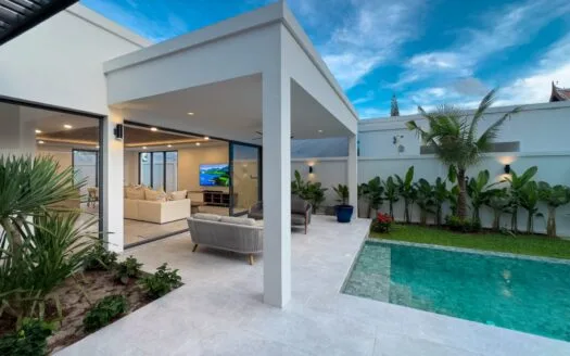 Modern Design 3-4 Bedrooms Pool Villa in Rawai
