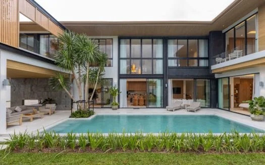 Luxury Pool Villa 5 bedrooms in Chalong Bay