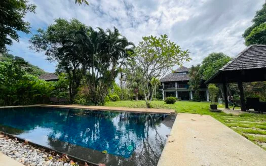 Exclusive Tropical Pool Villa 5 bedrooms – 300 m from Bangtao beach
