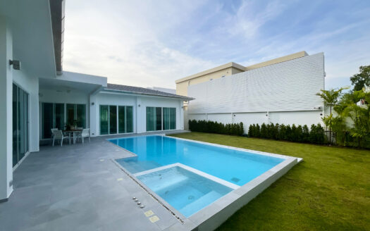 Pool Villa 3 bedrooms for Rent in Rawai – Kokyang