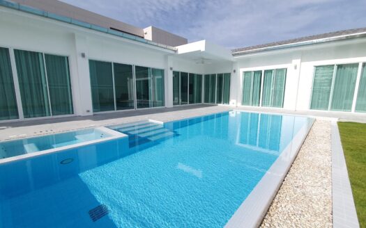 Pool Villa 3 bedrooms for Rent in Rawai – Kokyang