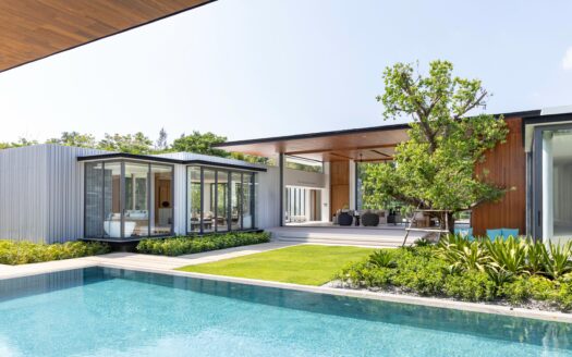 Modern Luxury 4 bedrooms Pool Villa in Chalong Bay