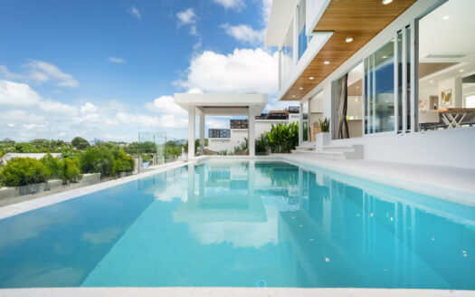 Modern Pool Villa 3 bedrooms in Rawai – Naya